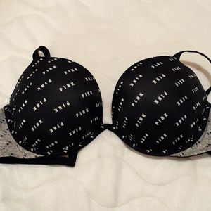 Bombshell VS Pink bra